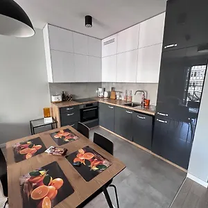 Orange House Apartament